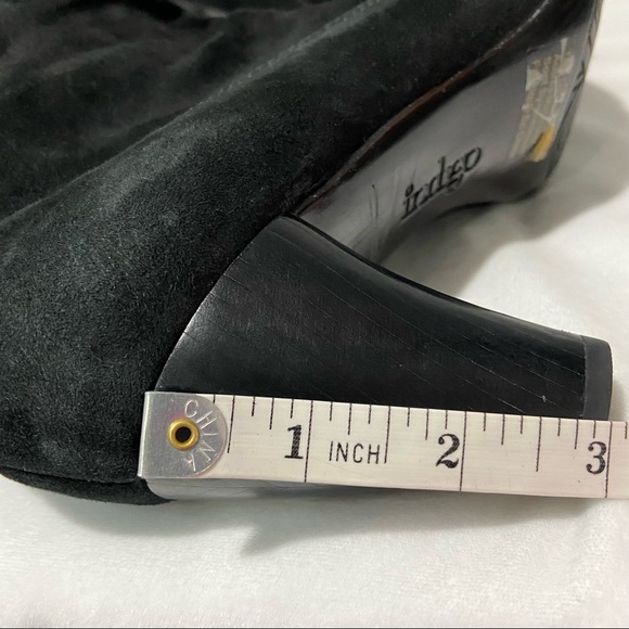 Black suede heel boots - Picture 8 of 9